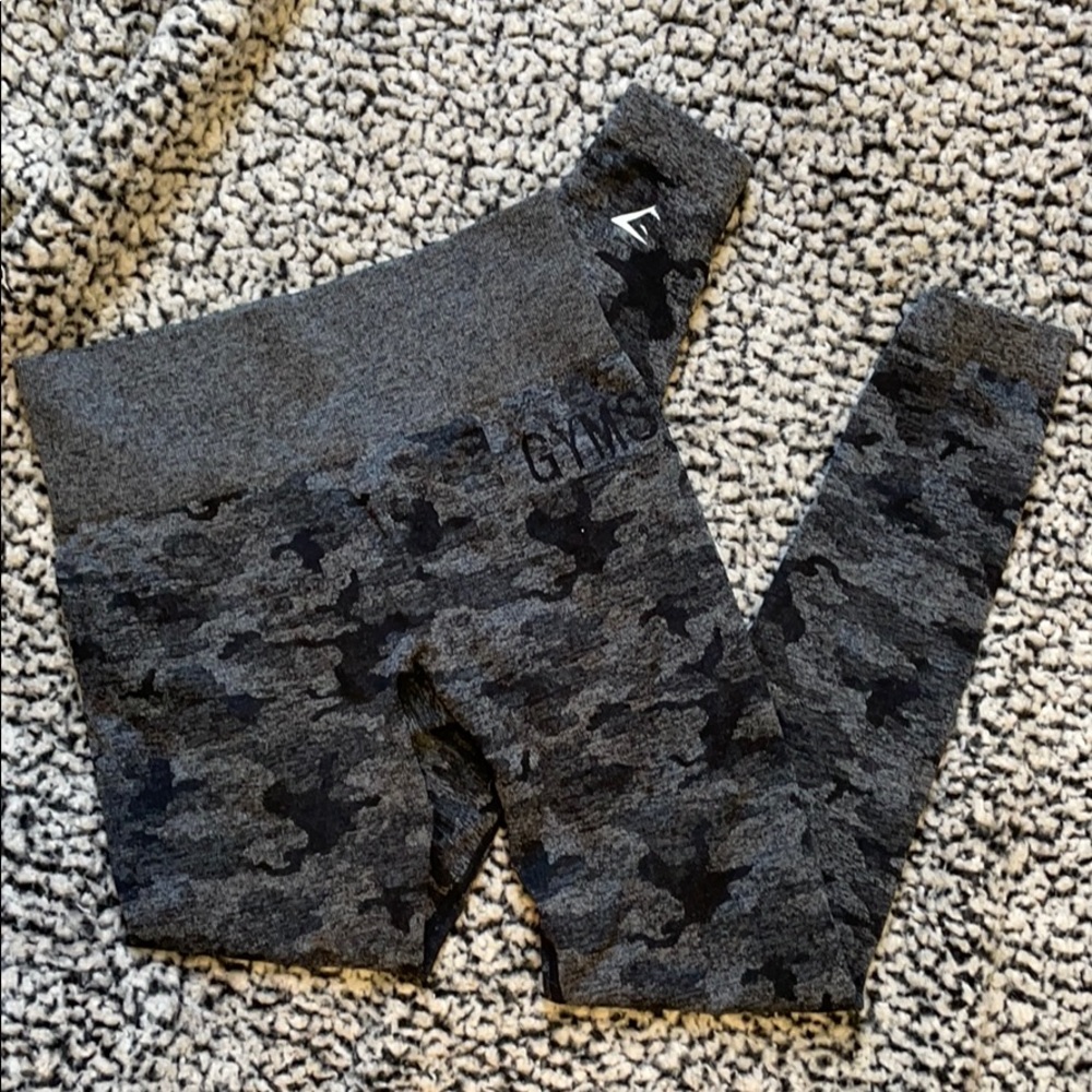 GYMSHARK camo leggings